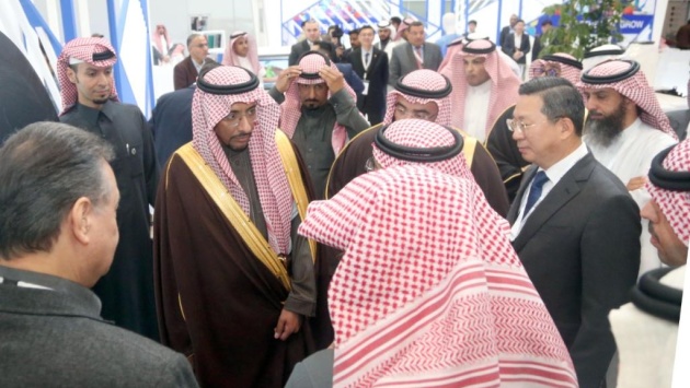 وزير الصناعة لـ "الاقتصادية": نخطط لتصدير منتجات نهائية بدلا من مواد الخام