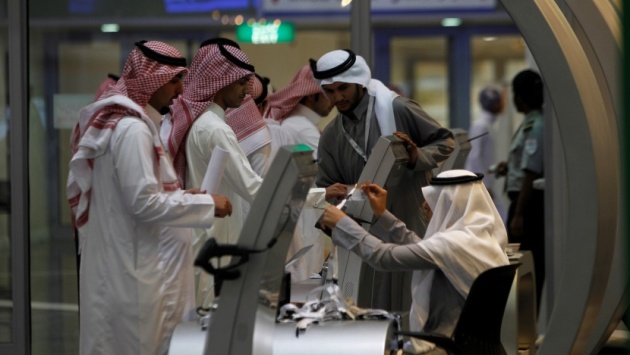16.5 ألف مواطن ينضمون للعمل في القطاع الخاص لأول مرة خلال يونيو