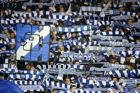 اليويفا يوجه اتهامات بالسلوك العنصري إلى دينامو كييف