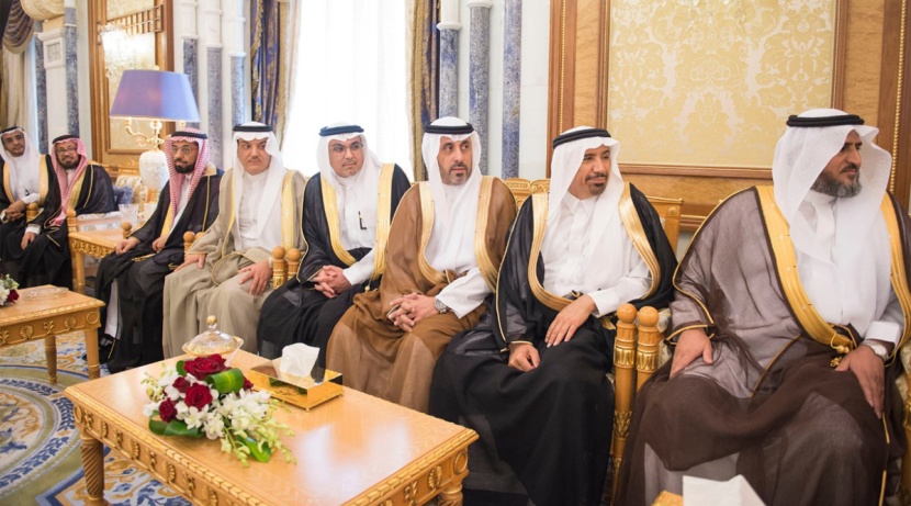 الملك يستقبل مسؤولي "التحلية" بعد حصدهم جوائز عالمية