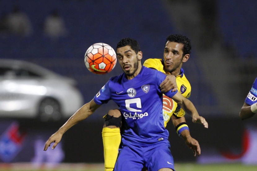 قصة مصورة: الهلال يستعيد صدارة الدوري بالفوز على التعاون