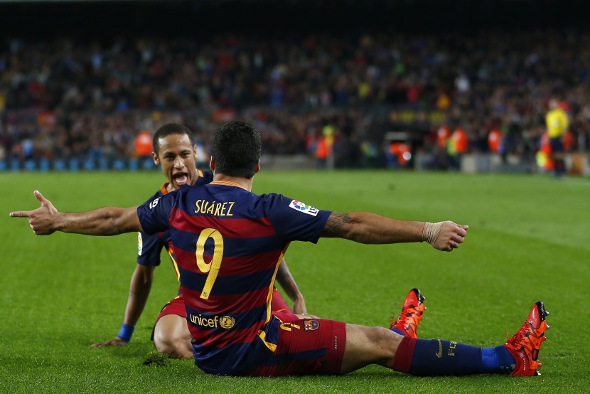 الدوري الإسباني : برشلونة يلحق بريال مدريد إلى الصدارة.. وفياريال يواصل نزيف النقاط