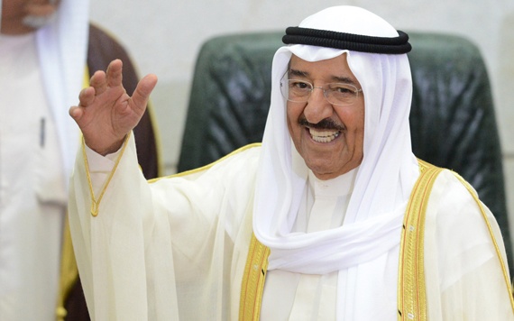 أمير الكويت : الملك سلمان قاد عاصفة الحزم بشجاعة .. وأمن السعودية من أمننا