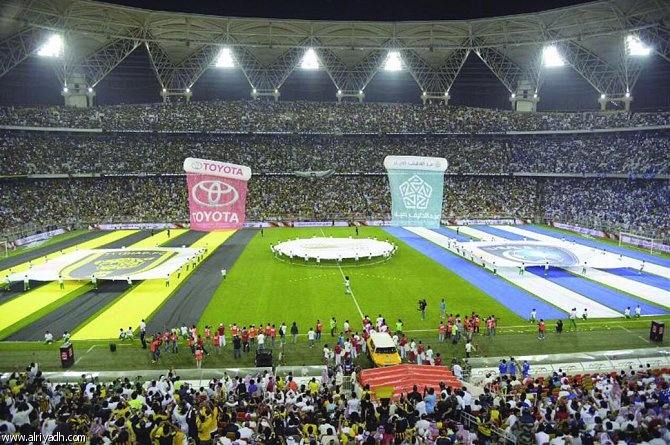 صافرة تشيكية تقود كلاسيكو الهلال والاتحاد