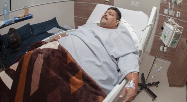 أضخم رجل في العالم سابقا يخضع لعملية تصغير معدة في المكسيك