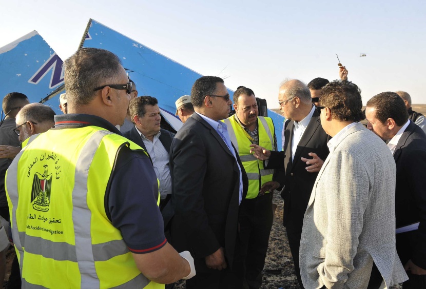 مصر تواصل التحقيق في تحطم الطائرة الروسية .. ويوم حداد في روسيا