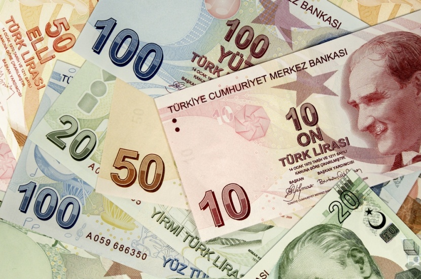 ارتفاع كبير في سعر الليرة التركية بعد فوز حزب أردوغان في الانتخابات