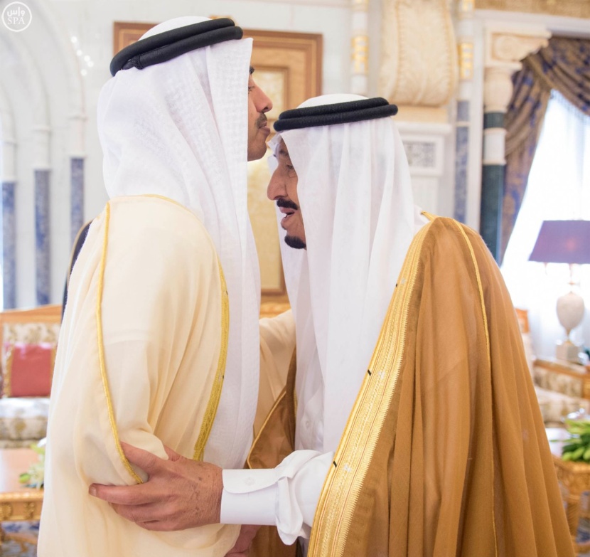 الملك يستقبل رئيس جزر القمر ووزير الخارجية الإماراتي وقائد الجيش الباكستاني