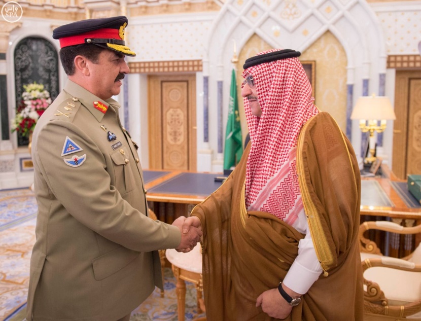 الملك يستقبل رئيس جزر القمر ووزير الخارجية الإماراتي وقائد الجيش الباكستاني