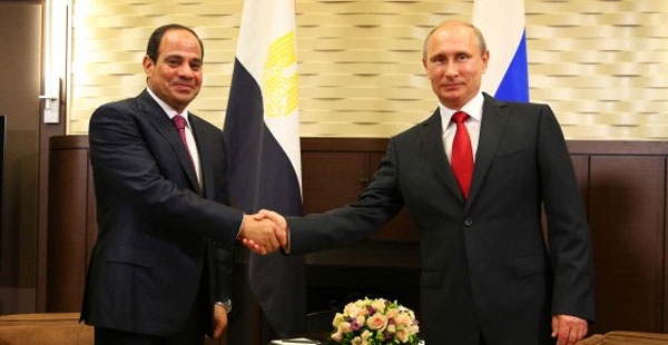 السيسي وبوتين يتفقان على تعزيز التعاون في مجال أمن الطيران