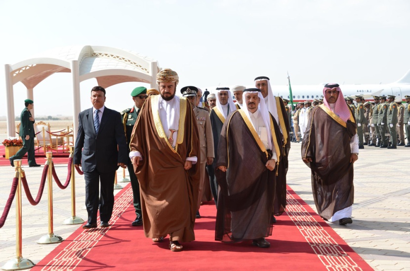 ممثل سلطان عُمان يصل إلى الرياض