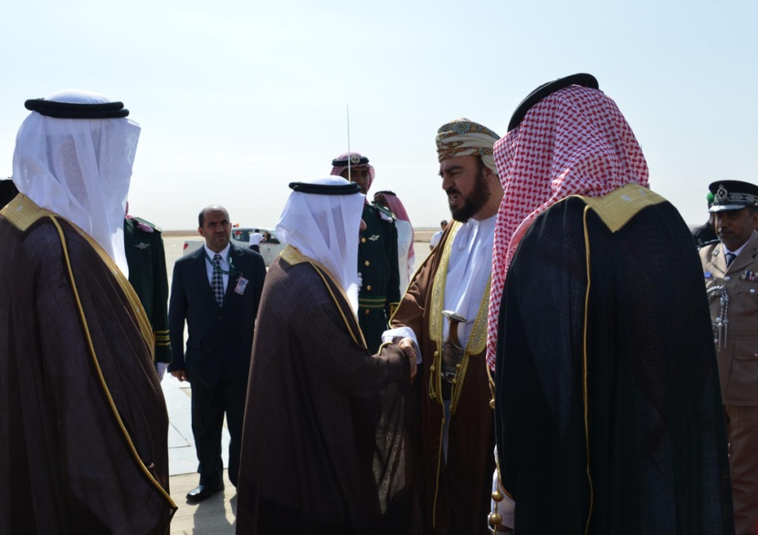 ممثل سلطان عُمان يصل إلى الرياض