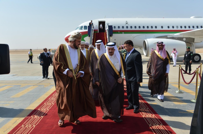ممثل سلطان عُمان يصل إلى الرياض