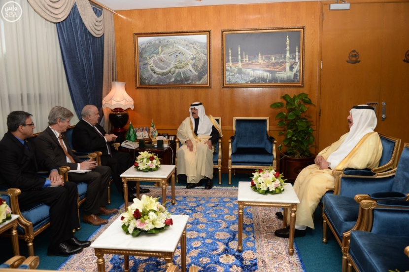 وزير الحرس الوطني يستقبل السفير الأمريكي