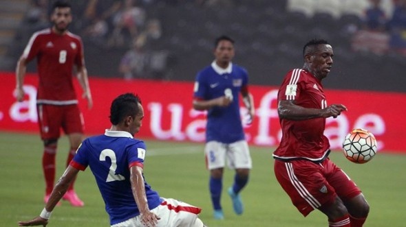 عموري يقود الإمارات لفوز ثمين على ماليزيا