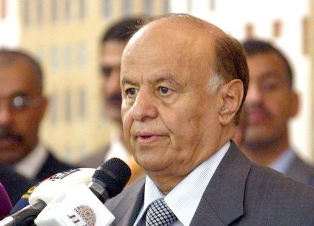 الرئيس اليمني يوجه الوزراء بتسيير وزاراتهم من عدن