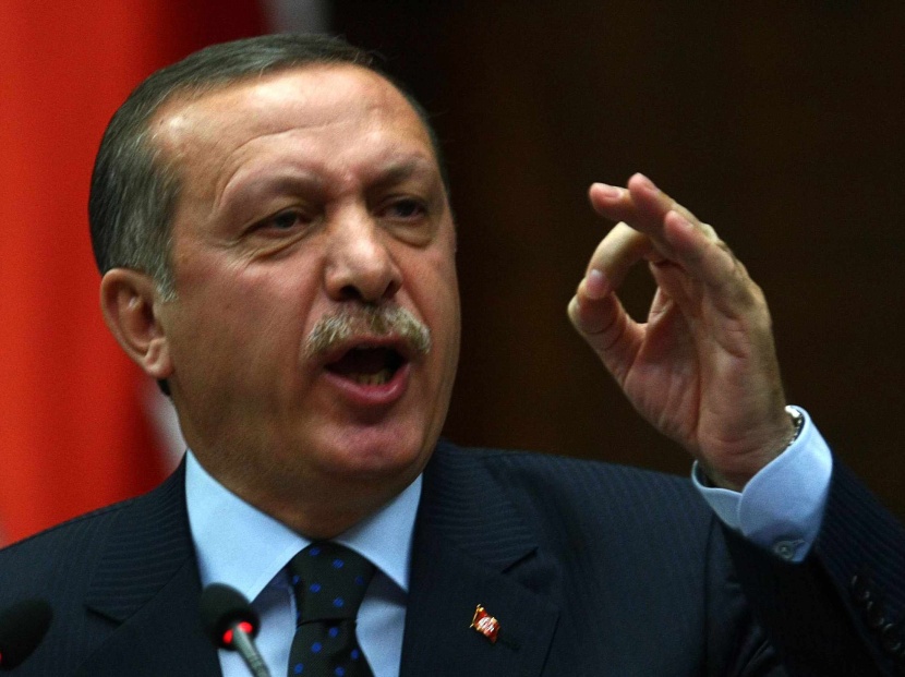 أردوغان يحذر روسيا "ألا تلعب بالنار"