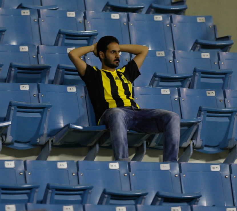 الهلال يطير بالصدارة .. والاتحاد يتعثر
