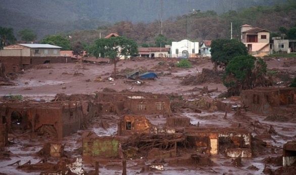 البرازيل تطالب شركات منجمية بـ 5,2 مليار دولار بعد كارثة انهيار السد