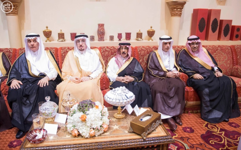 الملك يبحث التعاون المشترك مع رئيس إقليم كردستان مسعود بارازني