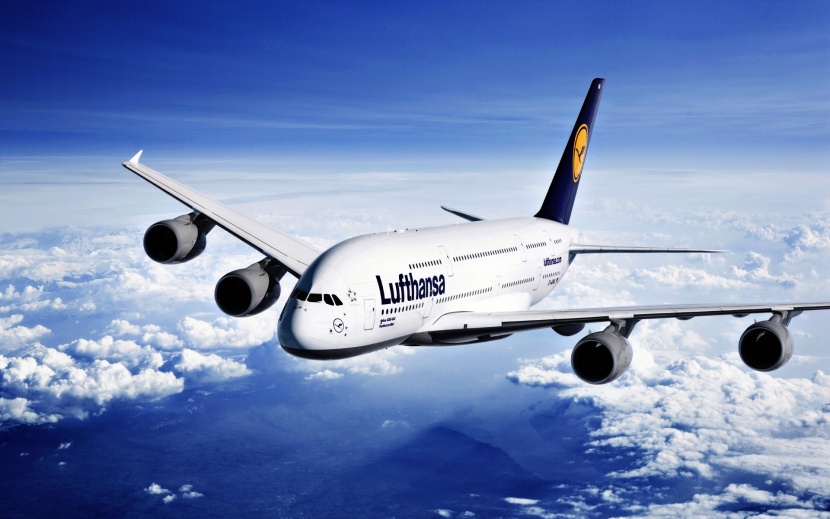 إياتا: انخفاض أسعار تذاكر الطيران يعزز الطلب على السفر في 2015