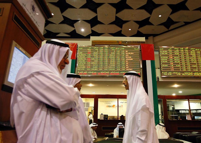 الأسهم المصرية تصعد مع آمال بحل مشكلة نقص النقد الأجنبي.. وأسواق الخليج تتراجع