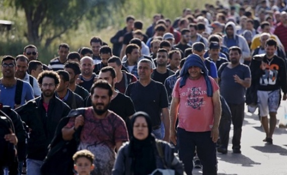 فرنسا والمانيا : يجب خفض عدد السوريين القادمين إلى اوروبا