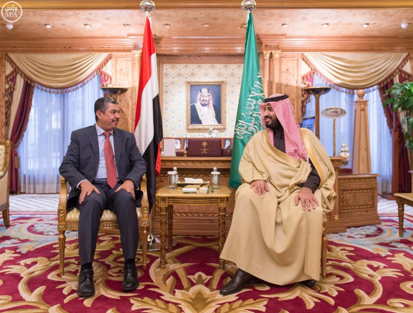 ولي ولي العهد يستقبل نائب الرئيس اليمني رئيس مجلس الوزراء ويبحث معه تطورات الأوضاع في اليمن