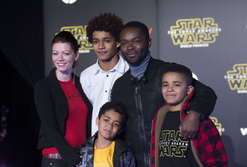 "هوليوود" تستعد لعرض فيلم "حرب النجوم" الجديد اليوم