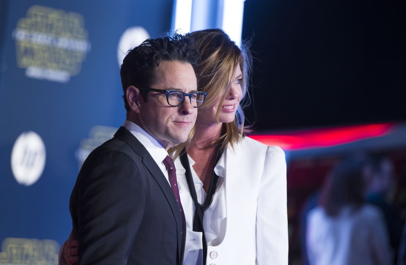 "هوليوود" تستعد لعرض فيلم "حرب النجوم" الجديد اليوم