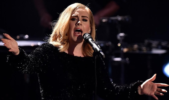 سرعة قياسية في بيع تذاكر حفلات أديل في أمريكا الشمالية