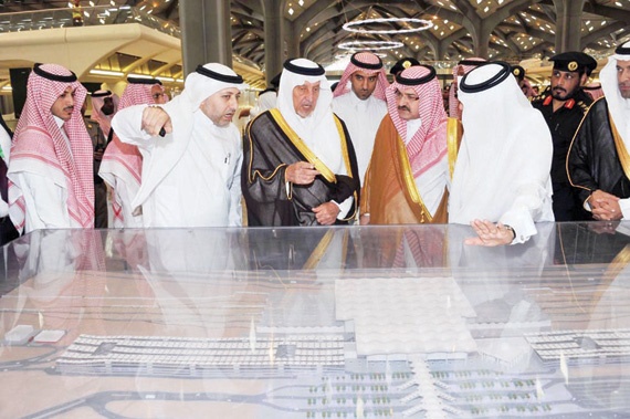 خالد الفيصل: «قطار الحرمين» سيحدث نقلة اقتصادية واجتماعية ويسهم في حل العشوائيات