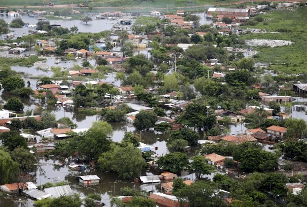 ارتفاع حصيلة فيضانات أمريكا الجنوبية إلى 12 قتيلاً