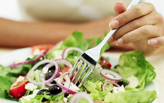 علماء : المواد الغذائية المنخفضة السعرات تسبب البدانة