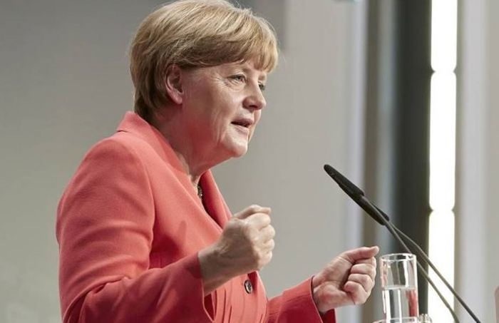 ميركل تؤكد استمرارها في رفض وضع حد أقصى لأعداد اللاجئين في ألمانيا