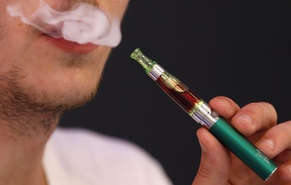 بريطانيا توافق على طرح جهاز للسجائر الألكترونية