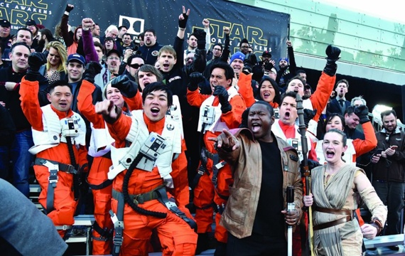 "ستار وورز" يصبح الفيلم الأكثر مشاهدة في تاريخ أمريكا