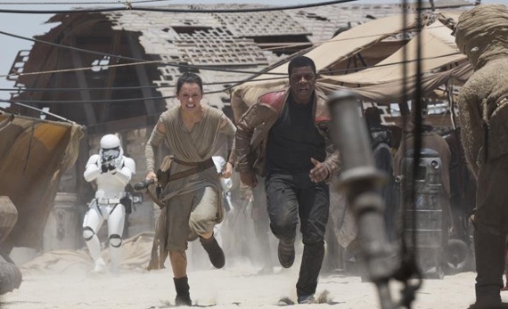 فيلم "ستار وورز" يواصل صدارة شباك التذاكر للأسبوع الرابع