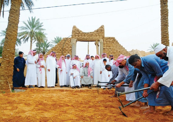 «السياحة» تركز على مشاركة المواطنين والمجتمعات المحلية في مشاريعها وبرامجها
