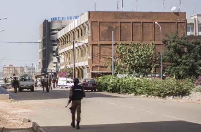 بوركينا فاسو تبدأ الحداد على 29 ضحية سقطوا خلال الحصار الإرهابي لمقهى وفندق