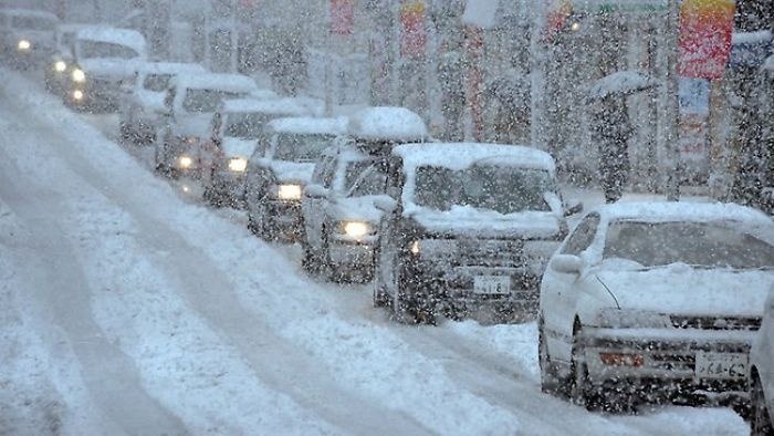 مقتل شخص وإصابة الكثيرين بسبب تساقط الثلوج في اليابان