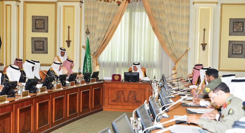 أمير مكة المكرمة يستعرض مشاريع 
في جدة بقيمة 74 مليارا