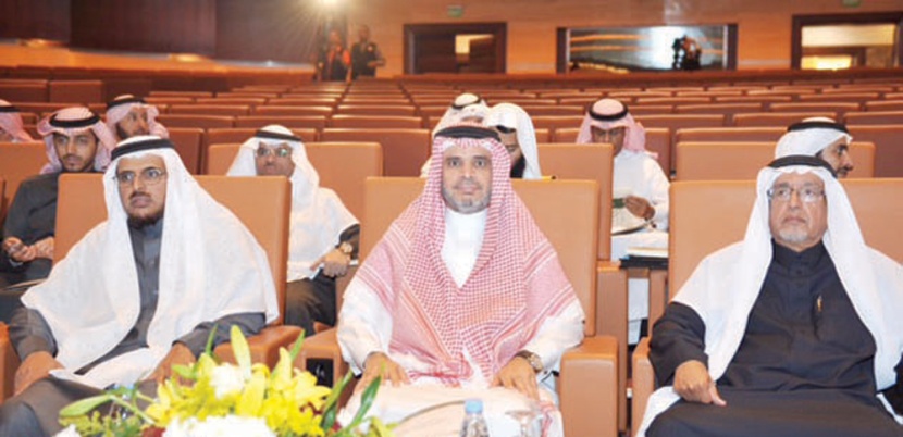 «التعليم» تشكل فرق عمل لبحث منح المعلمين امتيازات خاصة