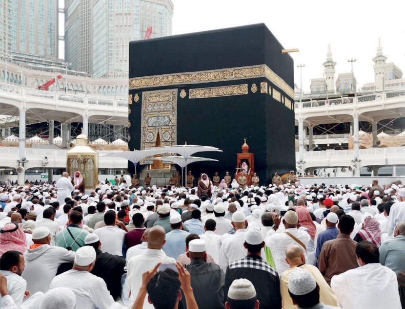 خطيب الحرم: المملكة قامت ببناء دولة قوية 
ضاربة الجذور