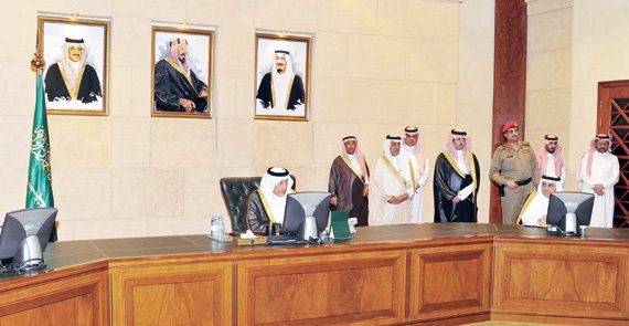 الأمير خالد الفيصل يستعرض مراحل مشروع النقل العام في العاصمة المقدسة