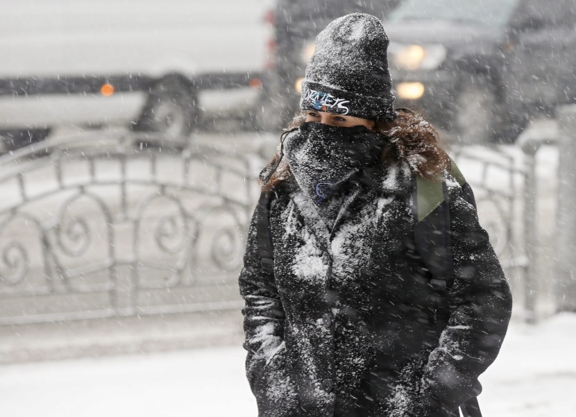 اغلاق المصالح الحكومية في أمريكا لليوم الثالث جراء استمرار تساقط الثلوج