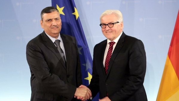 وفد المعارضة السورية يتوجه لجنيف مع بدء محادثات السلام