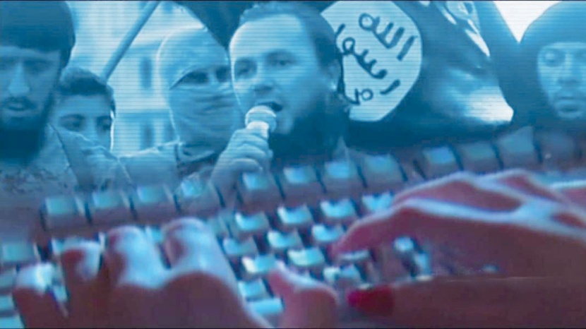 «بضغطة زر» .. من ظلمات الإنترنت إلى تفجير بيوت الله