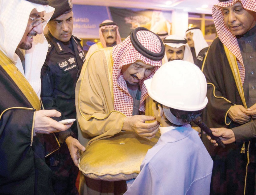 الملك يدشن عرس الثقافة والتراث والأدب