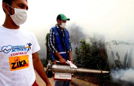 استطلاع: فيروس زيكا يثني الأمريكيين عن السفر إلى أمريكا اللاتينية